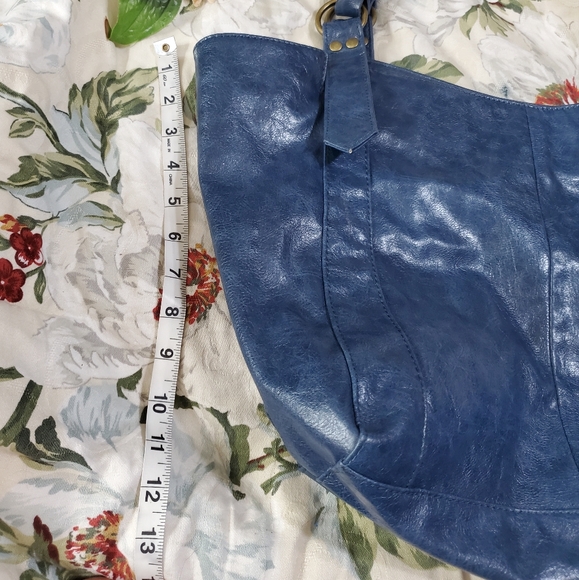 BRACIANO FAUX LEATHER LARGE TOTE EMBELLISHED color Blue whith golde stone - Picture 5 of 11